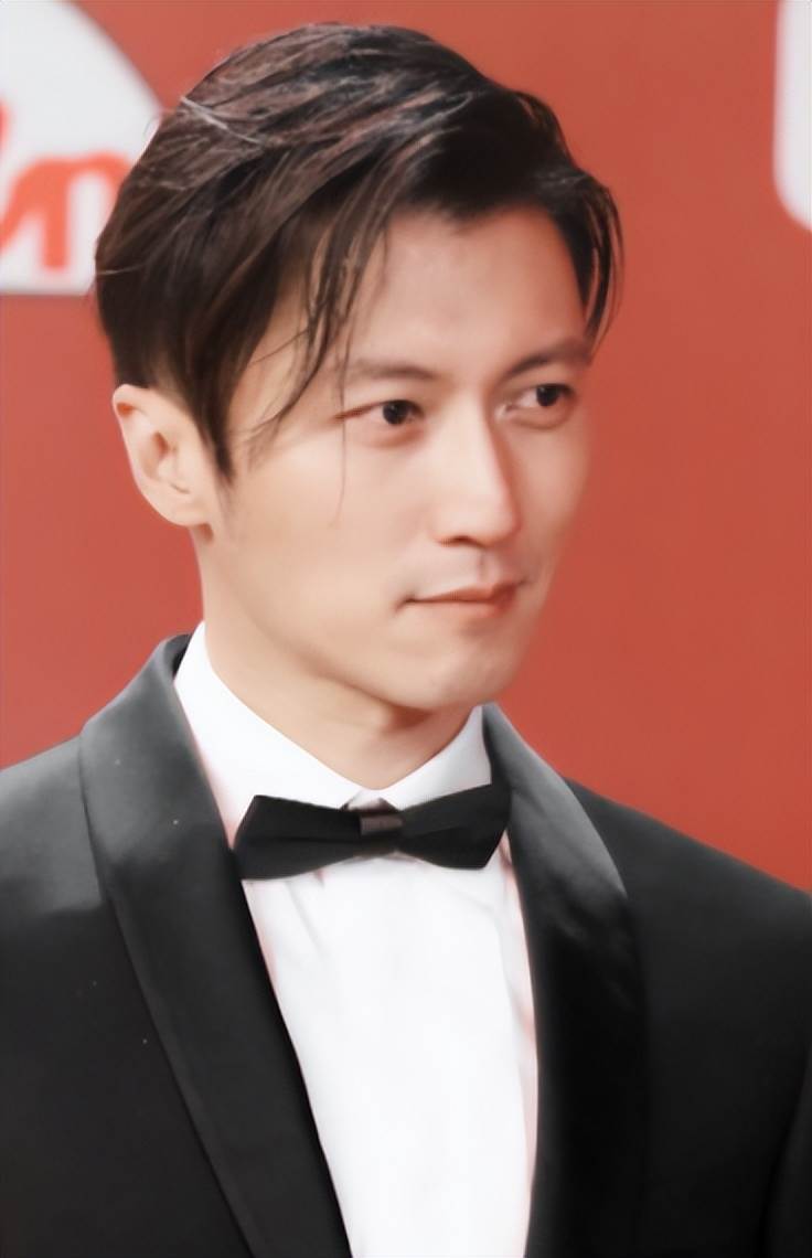 法院出手,狠狠替謝霆鋒出了口窩囊氣,結果大快人心,王菲沒說錯